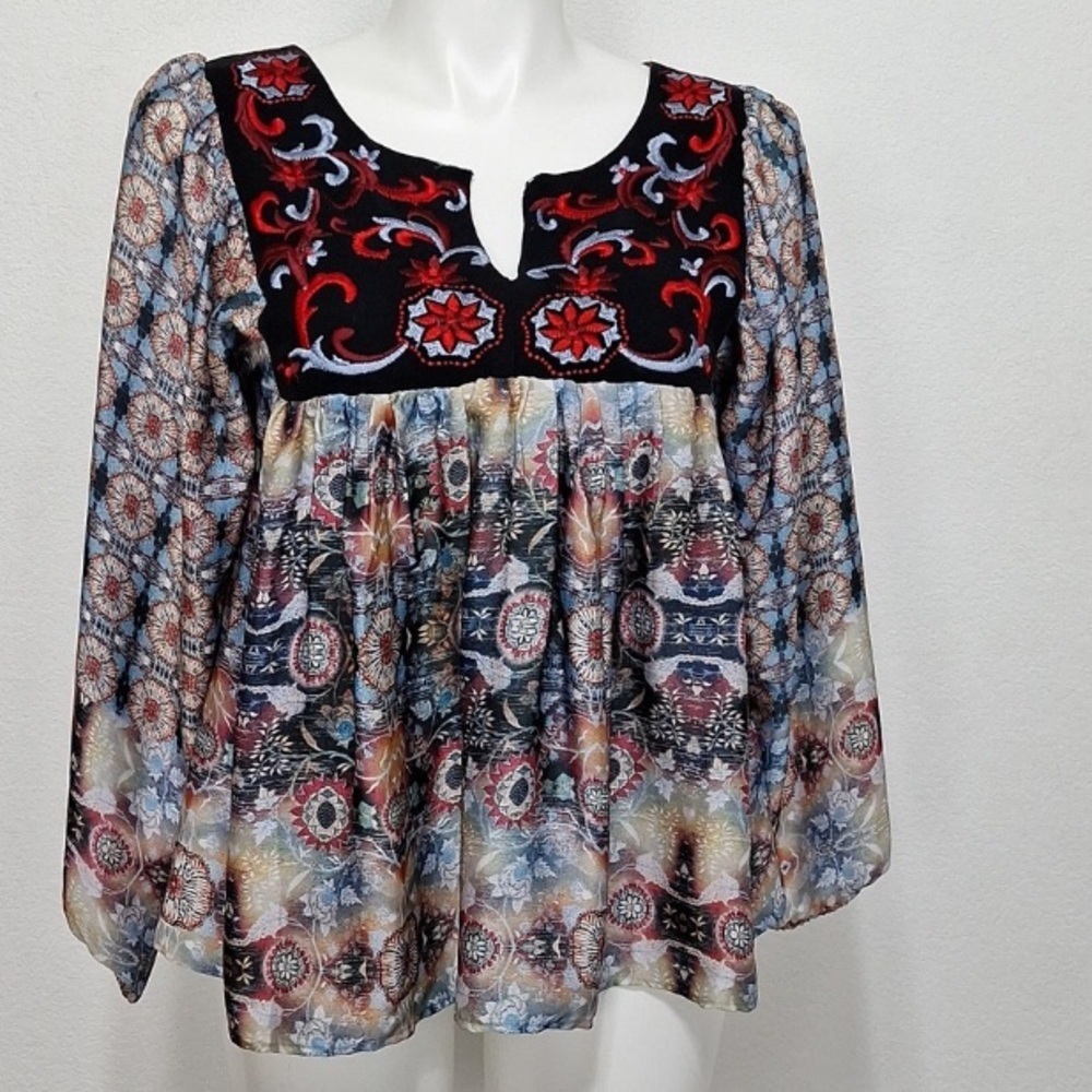 KAS New York Red Blue Embroidered Bohemian Balloon Sleeve Peasant Boho Blouse M